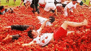 fiesta-de-la-tomatina-en-bunol-españa