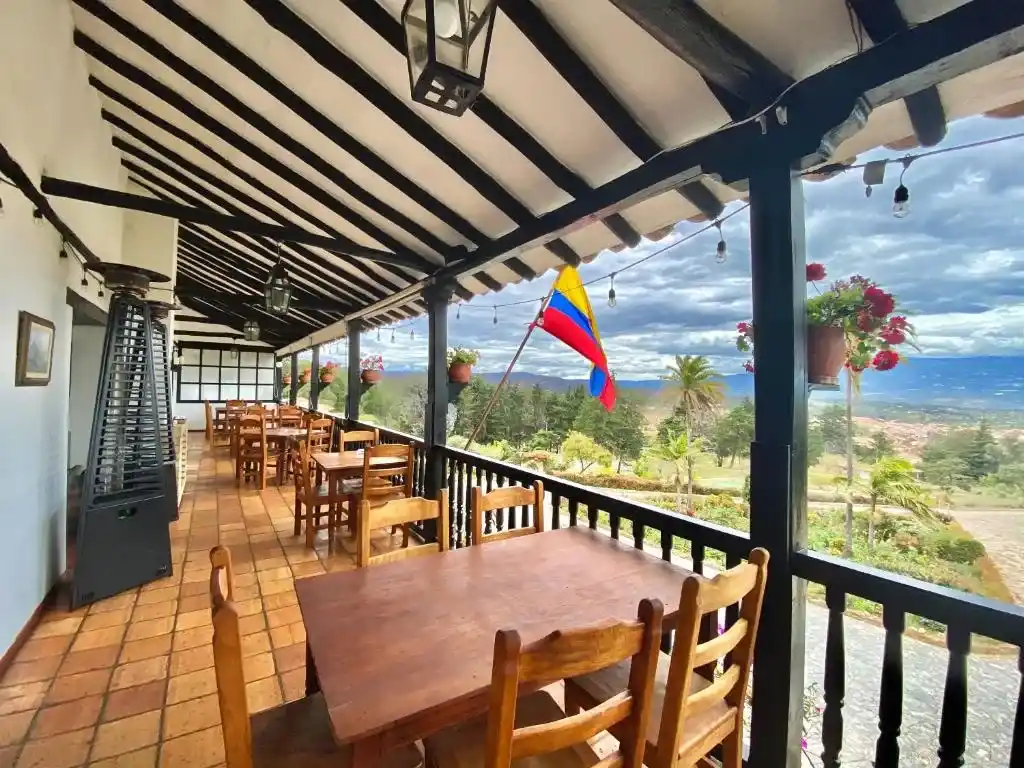 restaurante-buganviles-el-duruelo-villa-de-leyva